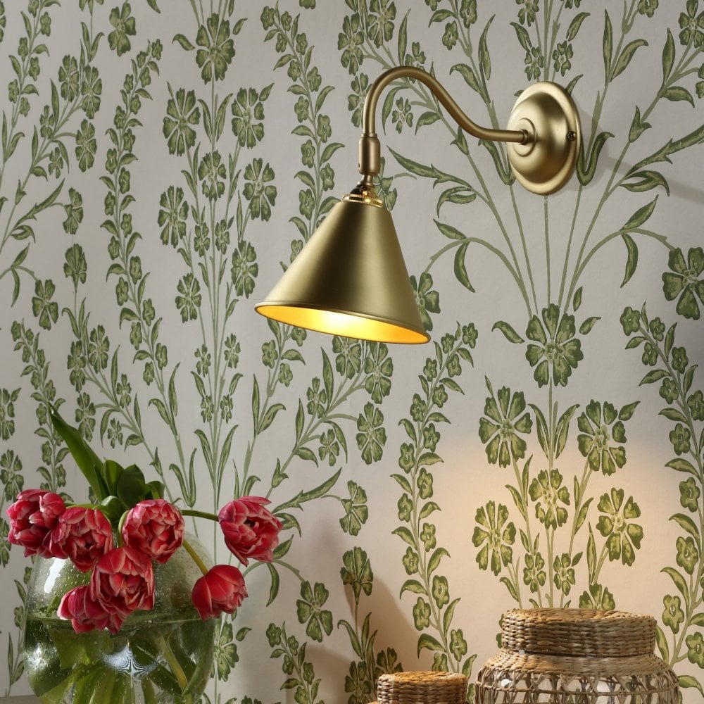 London Wall Light Butter Brass – Decor Lighting